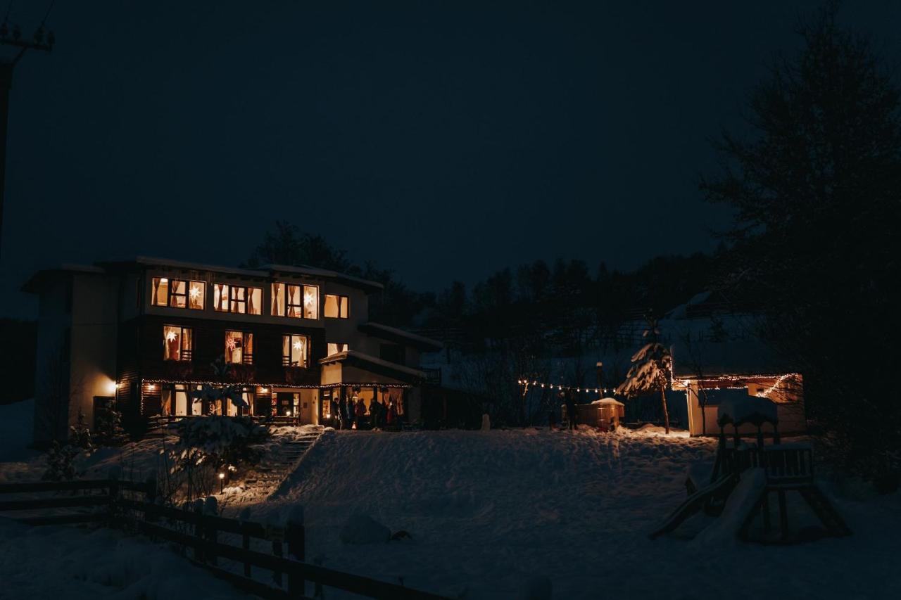 Talhaus Hotel Vişeu de Sus Exterior foto